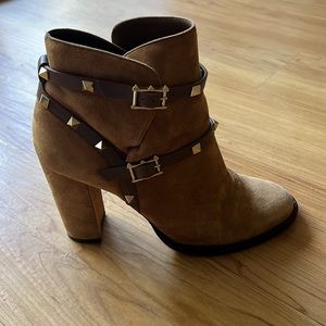 Valentino suede brown boots
